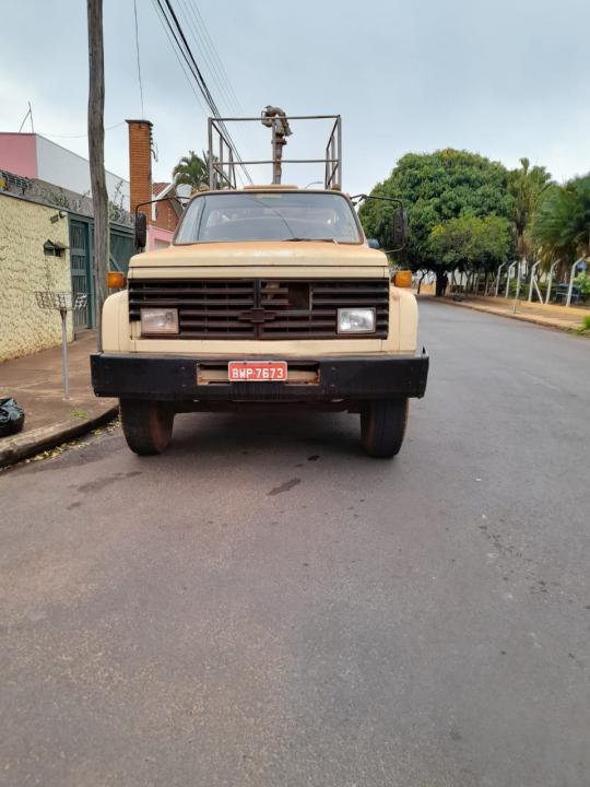 Foto 3 de 6 — Bairros de Araraquara sofrem com baixa pressão da água nesta sexta-feira (10)